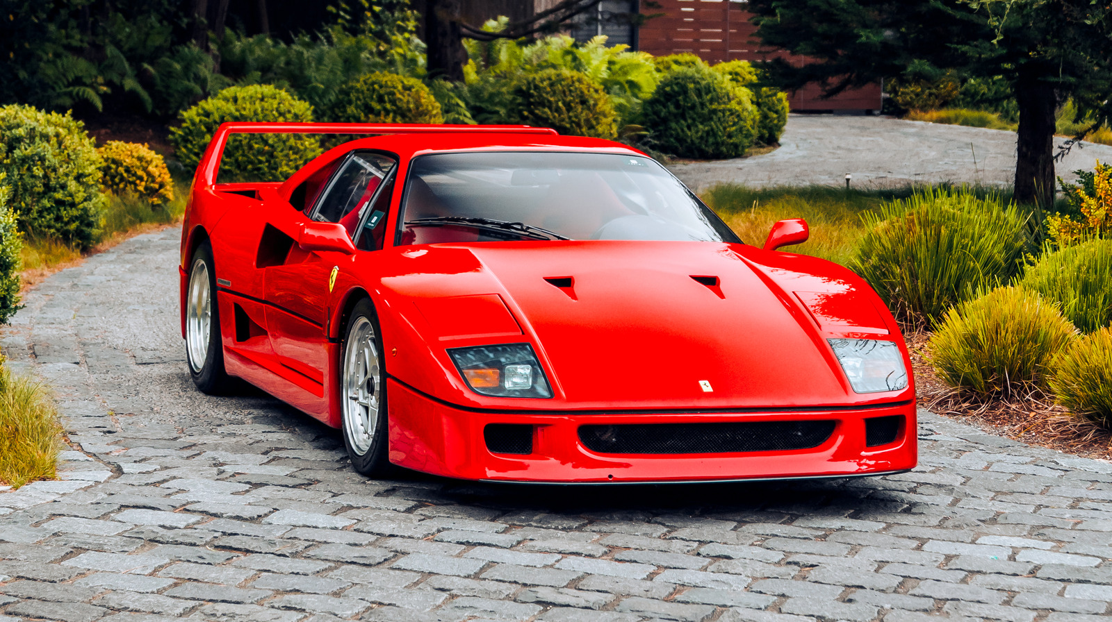 Ferrari Maintenance in Dubai: Complete Service, Repair & Diagnostics Guide