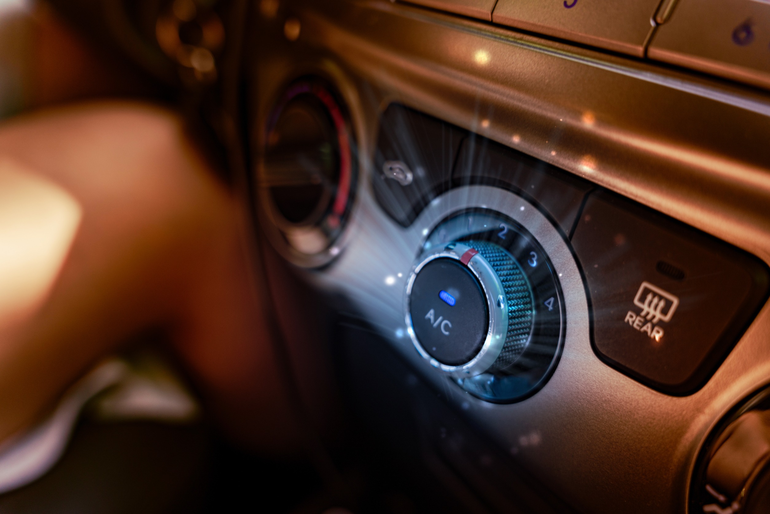 Car AC Repair and Service | AC Gas Refill in Dubai Investment Park (DIP)